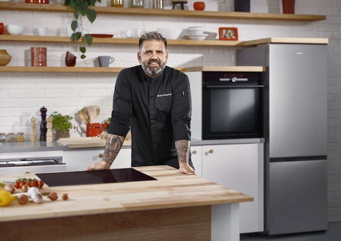 /media/qc3hyxdt/mora-s-ambasadorem-radkem-kašpárkem