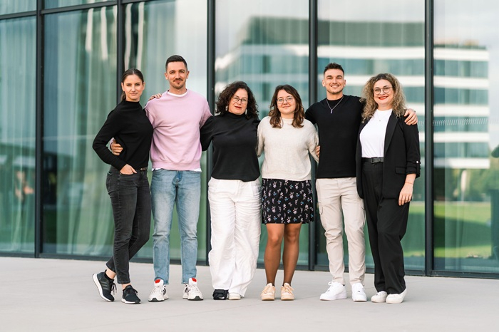 /media/b0xjx34d/tým-jp-direct