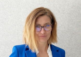 /media/z4sflve3/michaela-kacena_burda-media-extra_1jpg