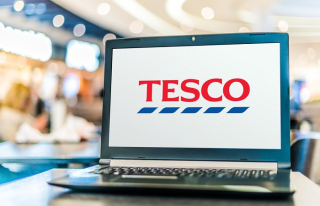 /media/13972/shutterstock_tesco_online